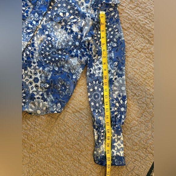 Elie Tahari Semi Sheer Blouse Women's S Blue Print Ruffle Shoulder Top Shirt - Picture 2 of 10